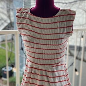 Tart Size Small Knit Shirt